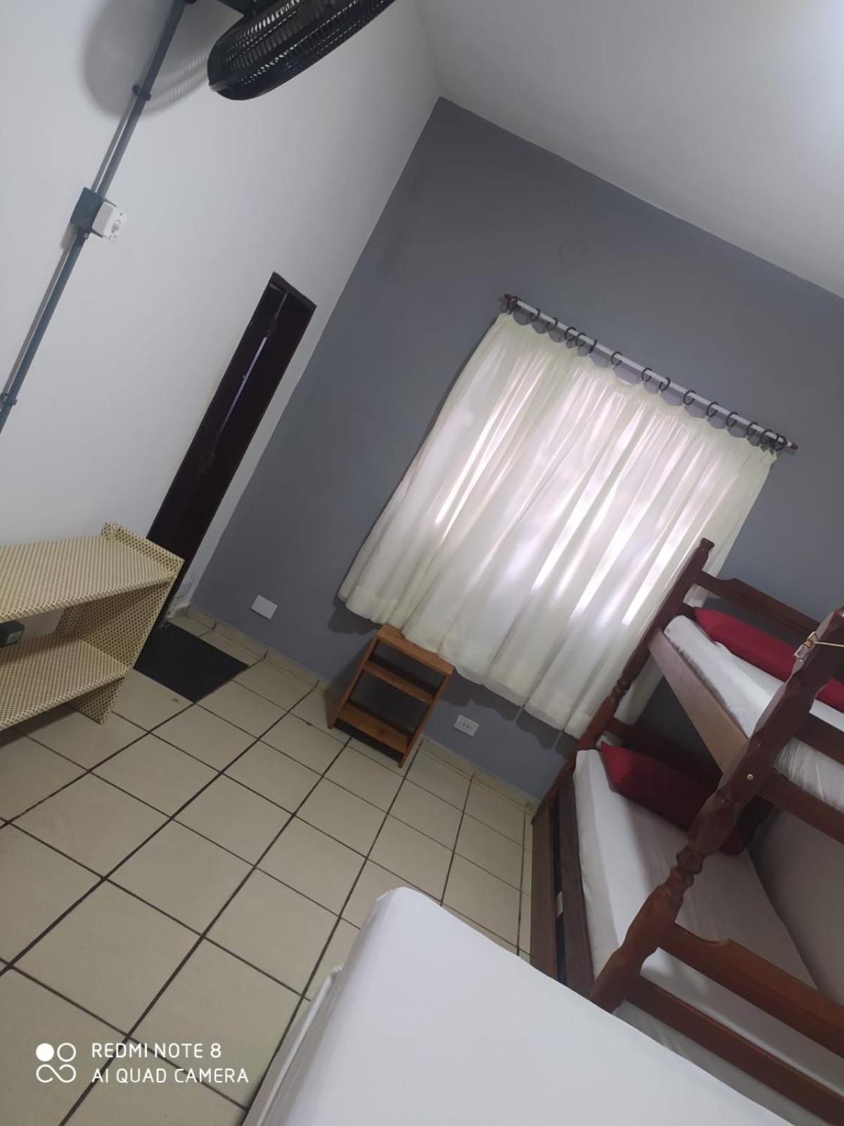 Hostel Praia Centro Itanhaém Стая снимка
