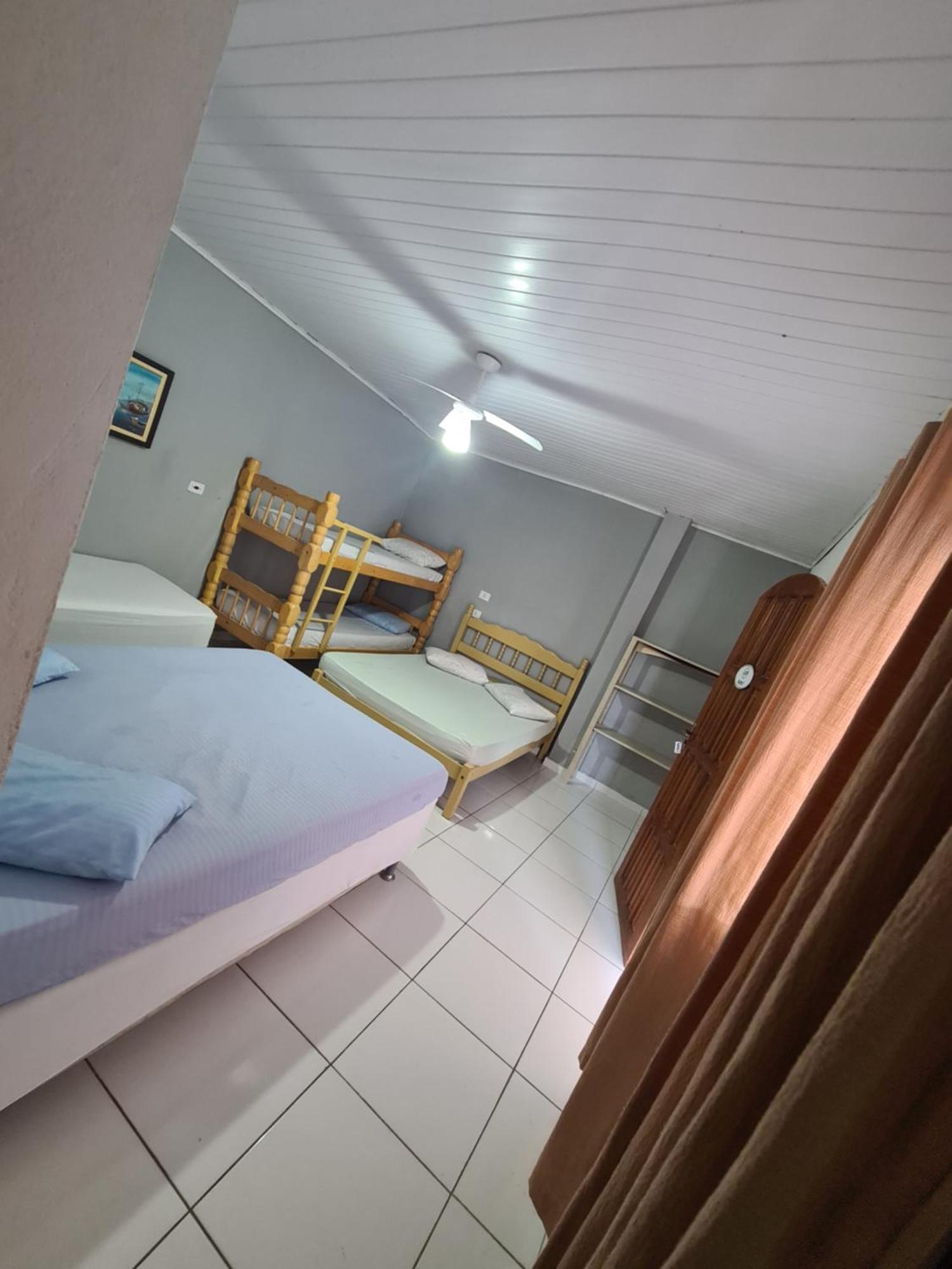 Hostel Praia Centro Itanhaém Стая снимка